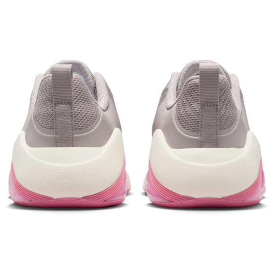 Nike Air Zoom Bella 7